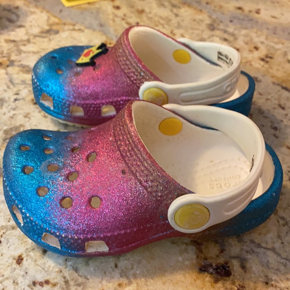 Crocs - Picture 3 of 4